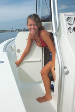 Head A bay boat is a small open boat usually outboard powered and used to navigate and fish salt water bays.