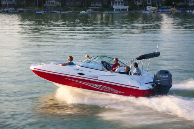 SunDeck SD 217 OB Water tubing is a uniquely thrilling and unforgettable water sports experience. Speeding across the water on a tube can be just as much fun as wakeboarding or water skiing without the added stress of needing to stay perfectly balanced on top of the water.