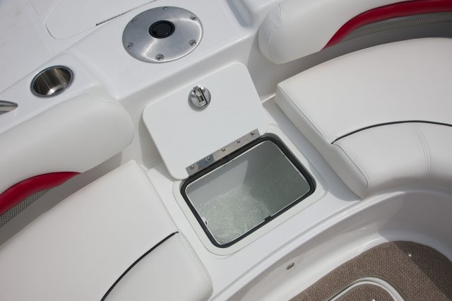 Bow Livewell Zipping about on skis established a reference point for watery adventure. Truly hardy souls could push the envelope by ski-jumping a ramp or by not using skis at all - barefooting seemed to be the very edge of watersports world.