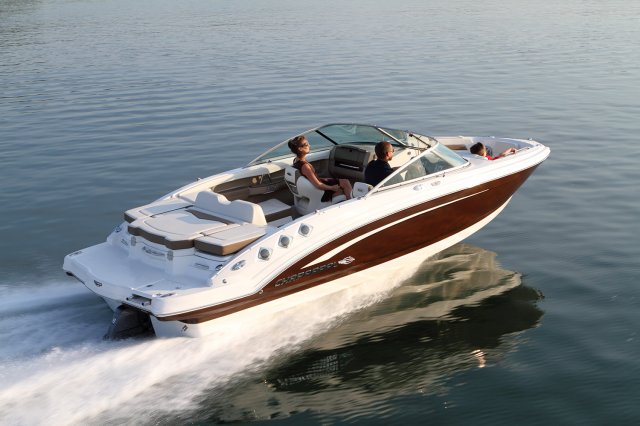 216 SSi Is your family being pulled in different directions? Whether it's fishing, tubing, skiing or just cruising along enjoying the scenery, there are few forms of recreation that offer families the chance to reconnect like a day spent together on the water.