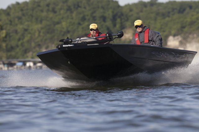 Stinger 18HP A bass boat is a small boat that is designed for bass fishing (or panfish), usually in freshwater. The modern bass boat features swivel chairs, storage bins for fishing tackle, and a live well with recirculating water where caught fish may be kept alive.